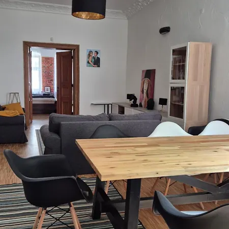 Casa Bella Piotrkowska Apartment *